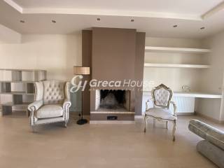 Διαμέρισμα με θέα θάλασσα στη Γλυφάδα