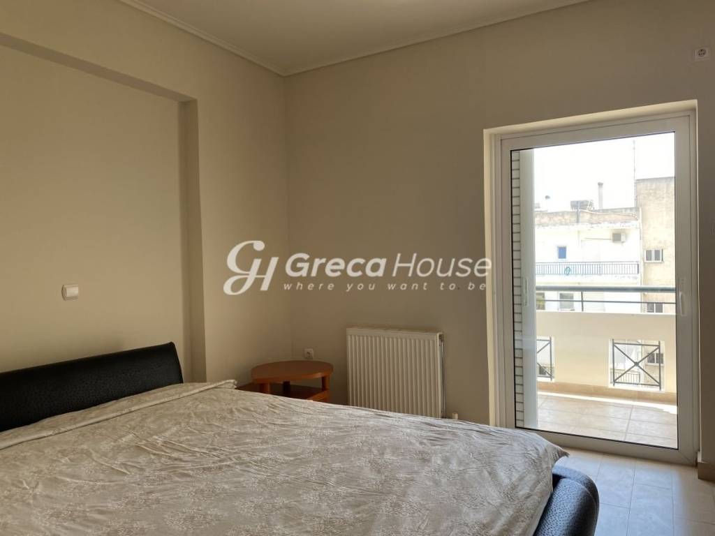 Διαμέρισμα με θέα θάλασσα στη Γλυφάδα