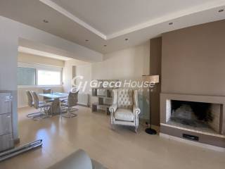 Διαμέρισμα με θέα θάλασσα στη Γλυφάδα