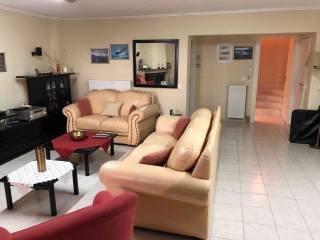 Καθιστικό στο ισόγειο