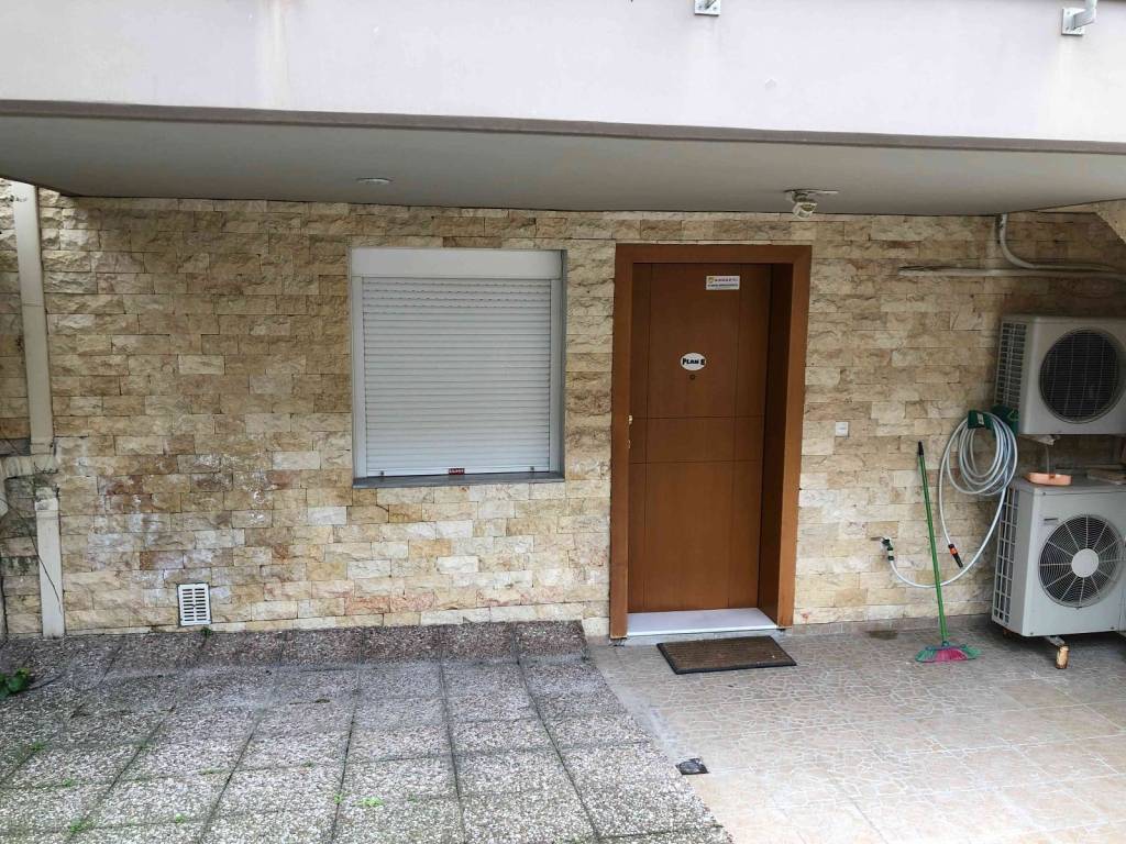 Είδοδος ισογείου