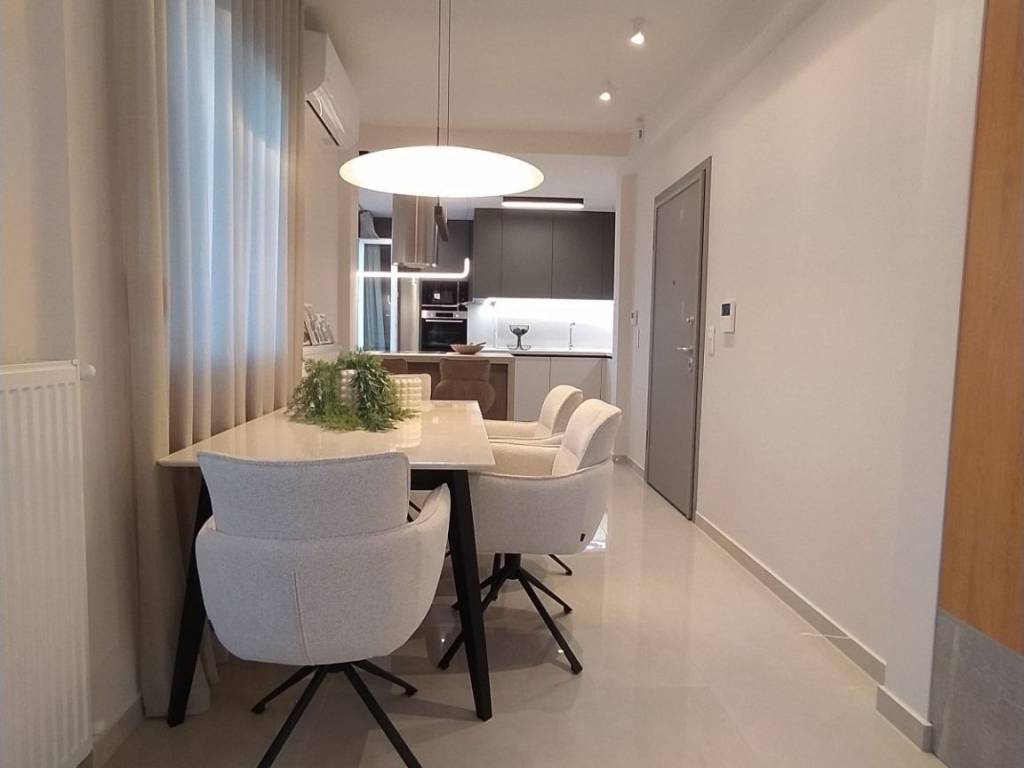 ANYPLACE MESITIKES YPERESIES