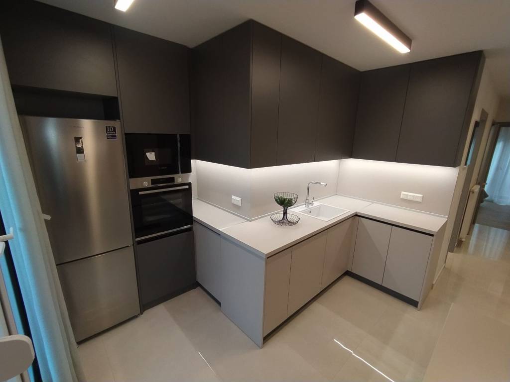 ANYPLACE MESITIKES YPERESIES