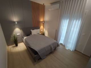 ANYPLACE MESITIKES YPERESIES