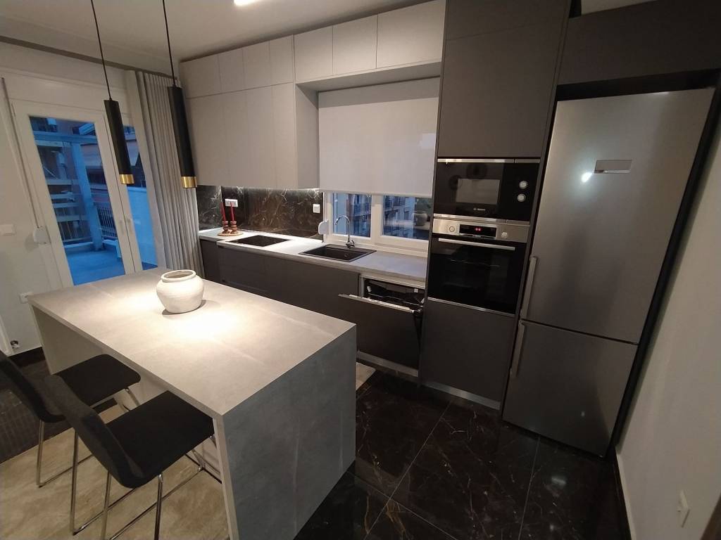 ANYPLACE MESITIKES YPERESIES