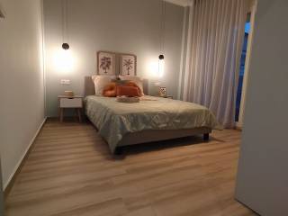 ANYPLACE MESITIKES YPERESIES