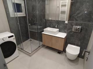 ANYPLACE MESITIKES YPERESIES