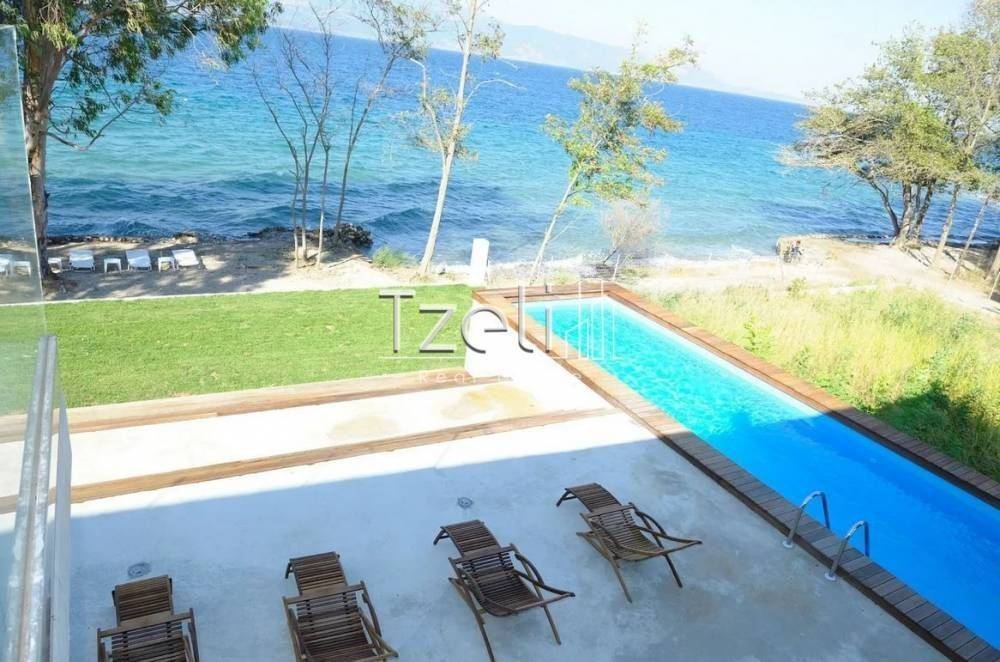 Θέα απο μπαλκόνι