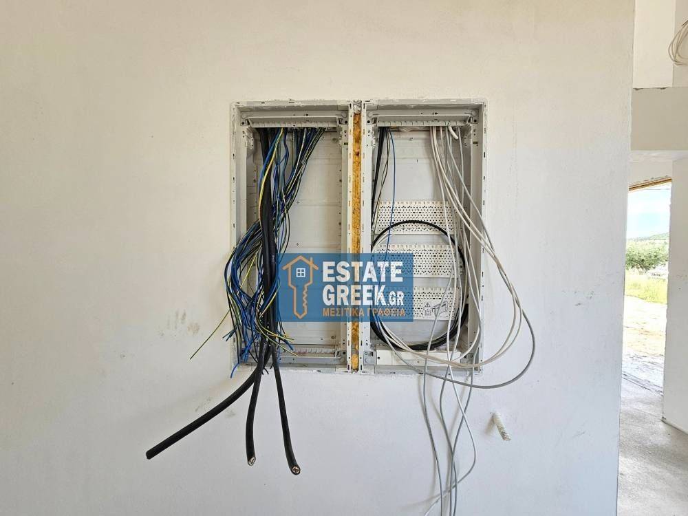 ★ Οικόπεδο 400τμ ★ ΙΔΙΩΤΙΚΗ πισίνα 40τμ ★ 3 υπνοδωμάτια + 3 μπάνια ★ 