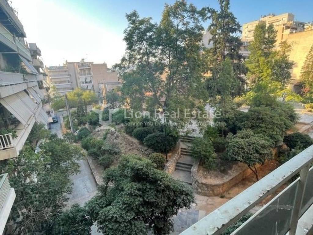 Θέα από μπαλκόνι