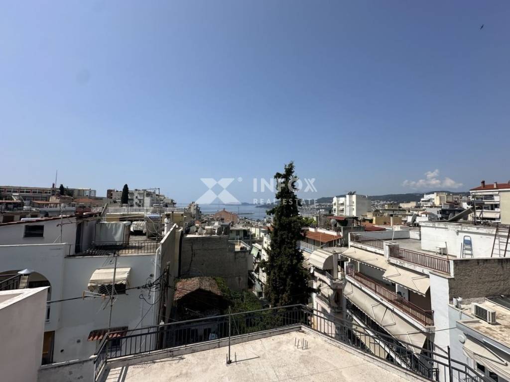 Θέα από μπαλκόνι