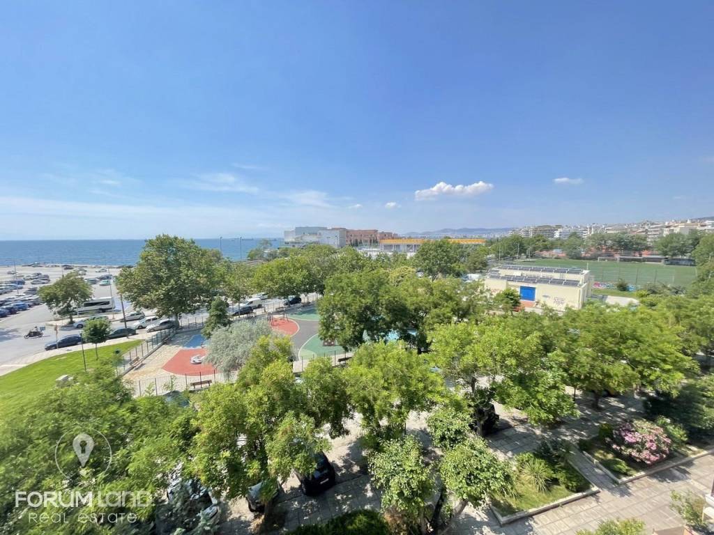 Forumland Real Estate, Θέα θάλασσα