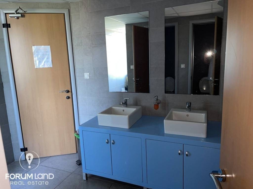 Forumland Real Estate, Mpanio