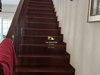 εσωτερική σκάλα