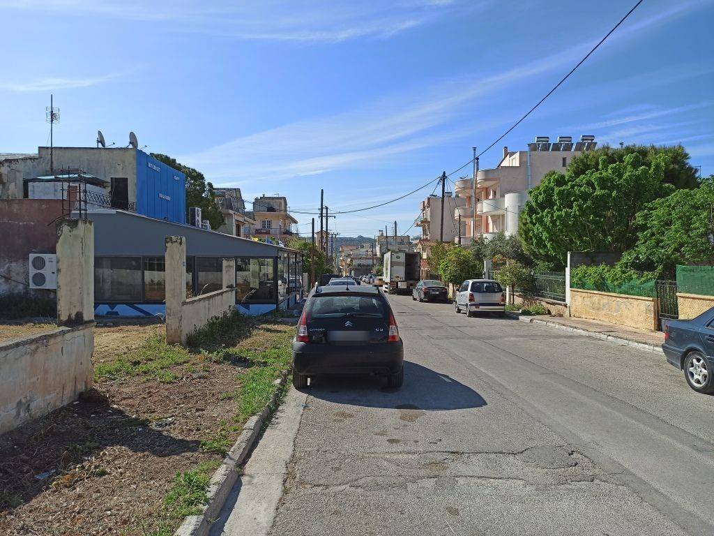 PROSOPSE 15 m, SE DROMO PLATOYS 12 m.