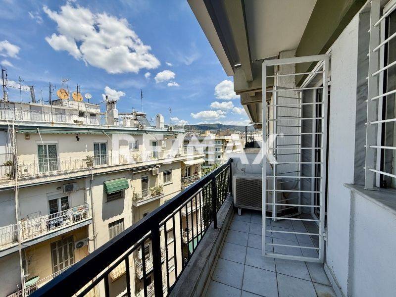 Θέα από μπαλκόνι