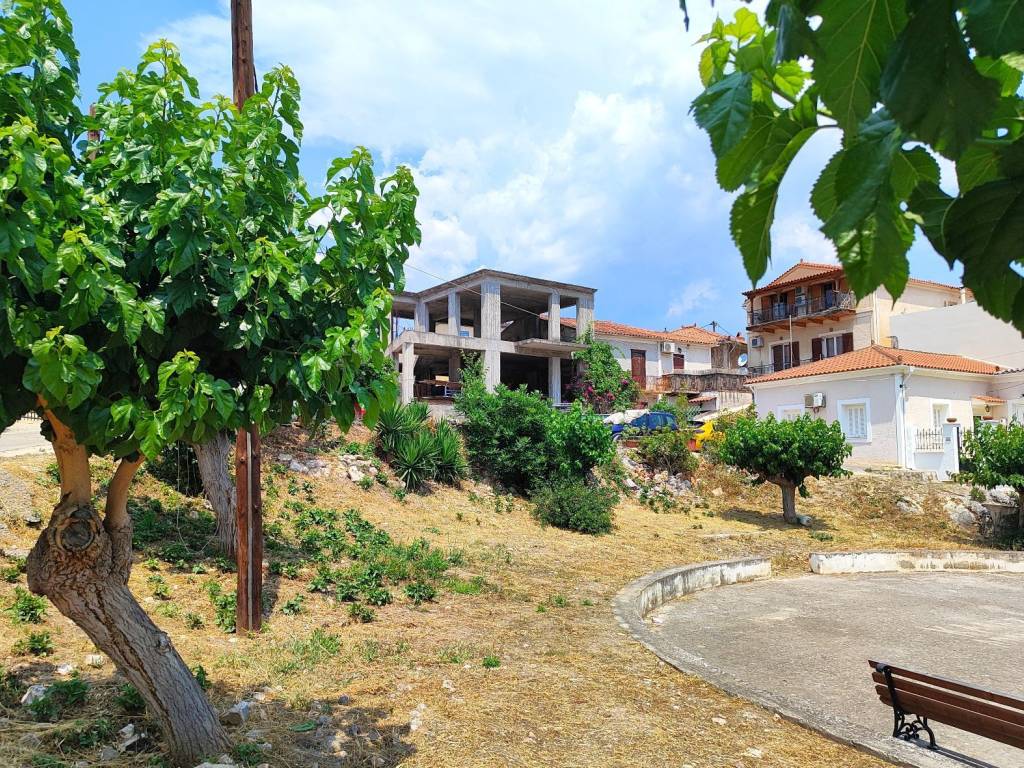 ΗΜΙΤΕΛΗΣ ΜΟΝΟΚΑΤΟΙΚΙΑ 252 Τ.Μ.