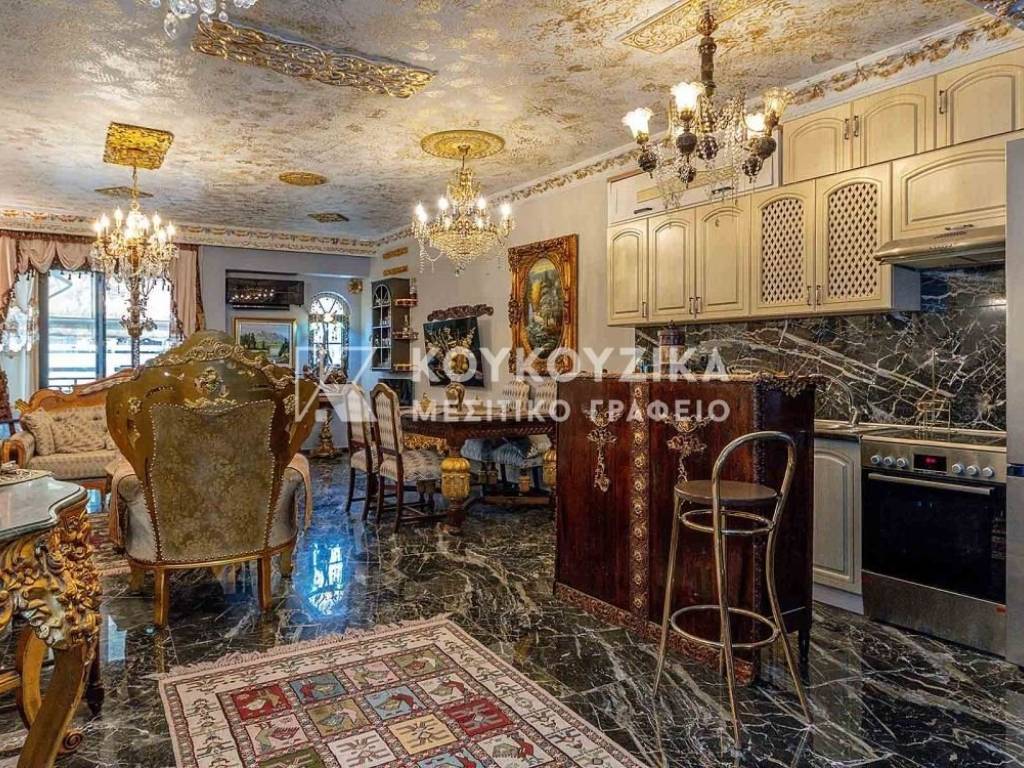 Σαλοκουζίνα