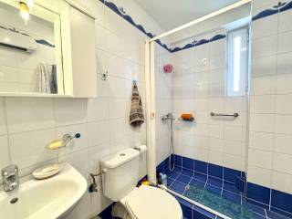 λουτρό ντουζιερα