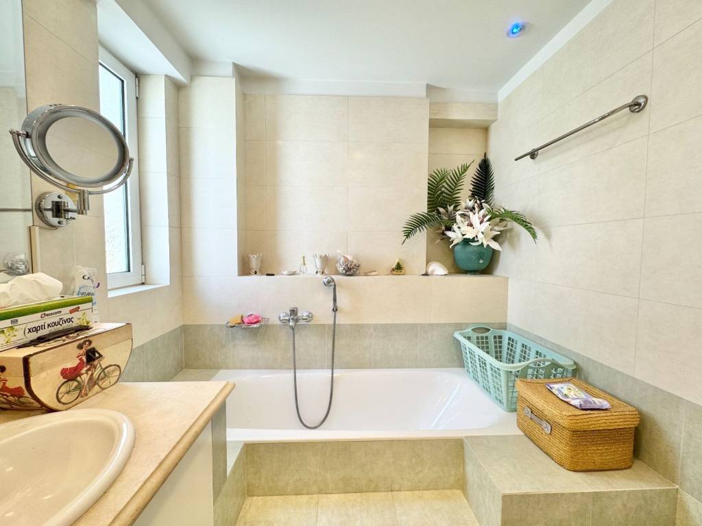 λουτρό υδρομασάζ