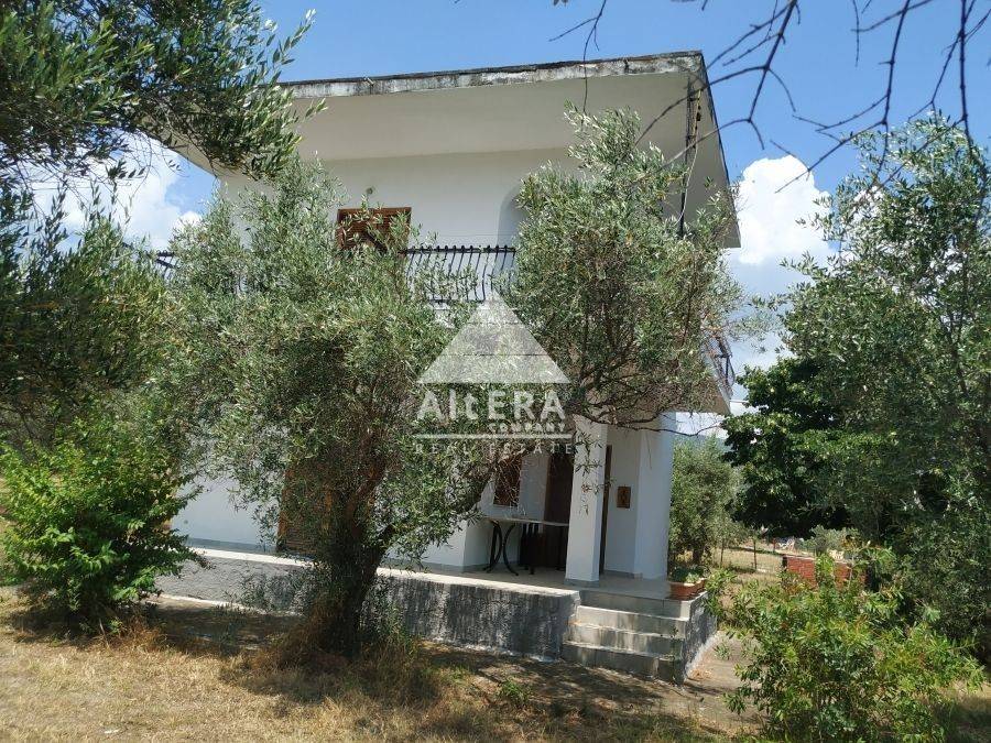 Είσοδος οικοδομής