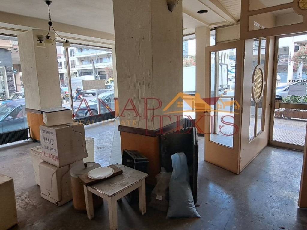 Εσωτερικοι χώροι