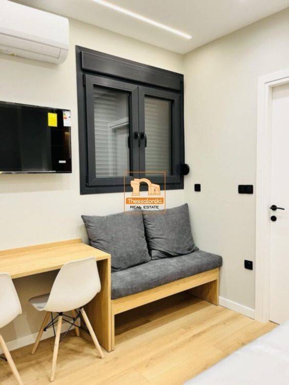 Λευκός Πύργος, Στούντιο, 25 τ.μ.