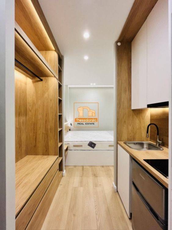 Λευκός Πύργος, Στούντιο, 25 τ.μ.