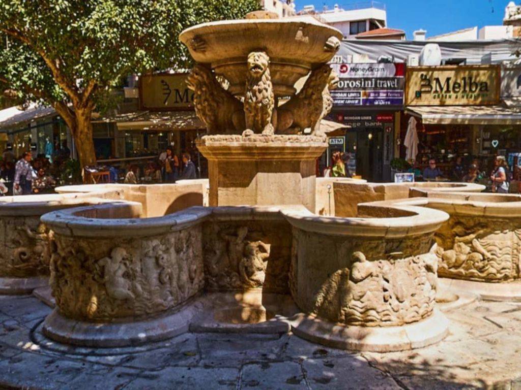 Εσωτερικοι χώροι