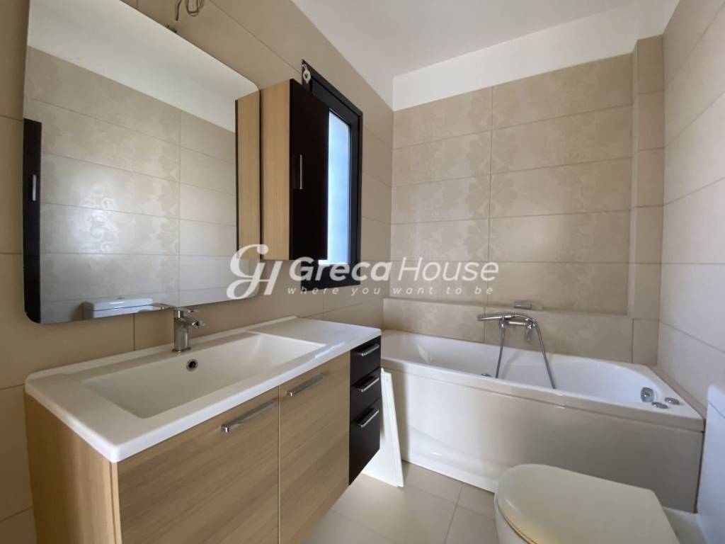 Πωλείται Υπερπολυτελής Μεζονέτα με Roof Garden Πόρτο Ράφτη