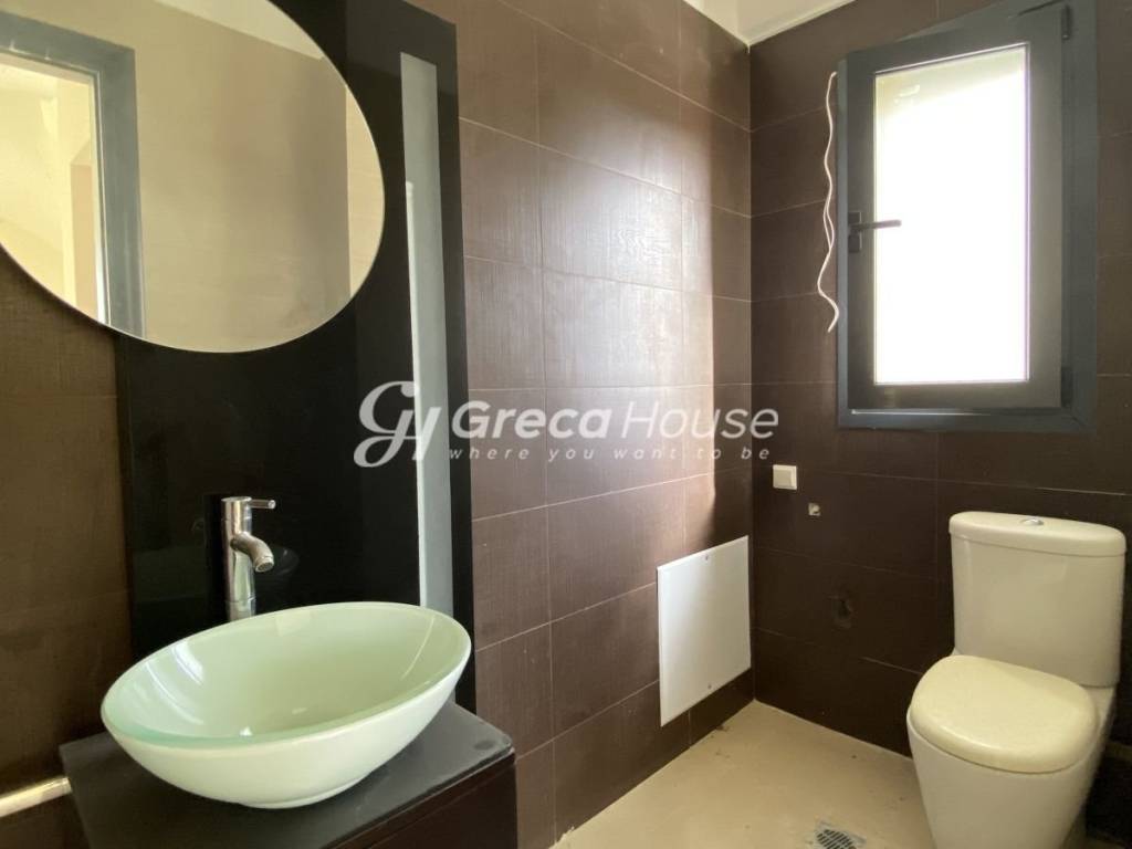 Πωλείται Υπερπολυτελής Μεζονέτα με Roof Garden Πόρτο Ράφτη