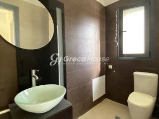 Πωλείται Υπερπολυτελής Μεζονέτα με Roof Garden Πόρτο Ράφτη