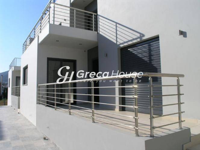 Πωλείται Υπερπολυτελής Μεζονέτα με Roof Garden Πόρτο Ράφτη