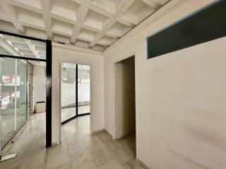 από τον πρώτο χώρο (Α)