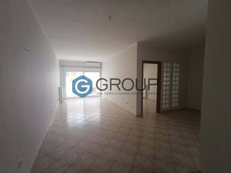 Σαλονοτραπεζαρία