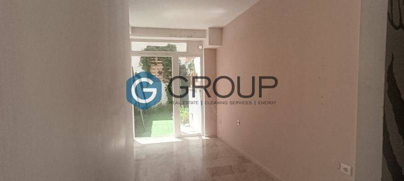 Τρεις χώροι