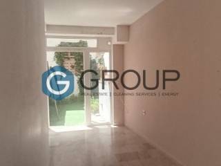 Τρεις χώροι