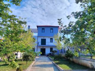 ΕΞΩΤΕΡΙΚΗ ΠΛΕΥΡΑ