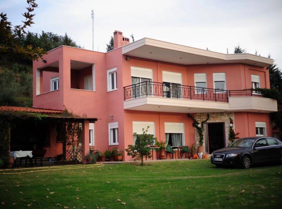 ΕΞΩΤΕΡΙΚΗ ΠΛΕΥΡΑ