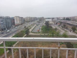 Exairetike thea poy blepei ston OSE