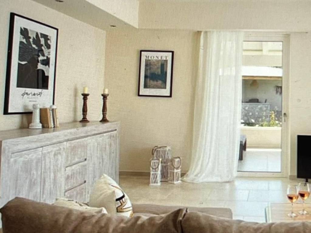 Sitting room Groundfloor