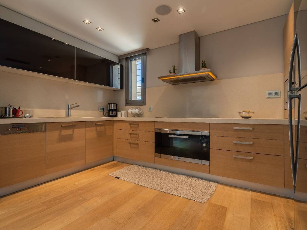 E koyzina toy isogeioy