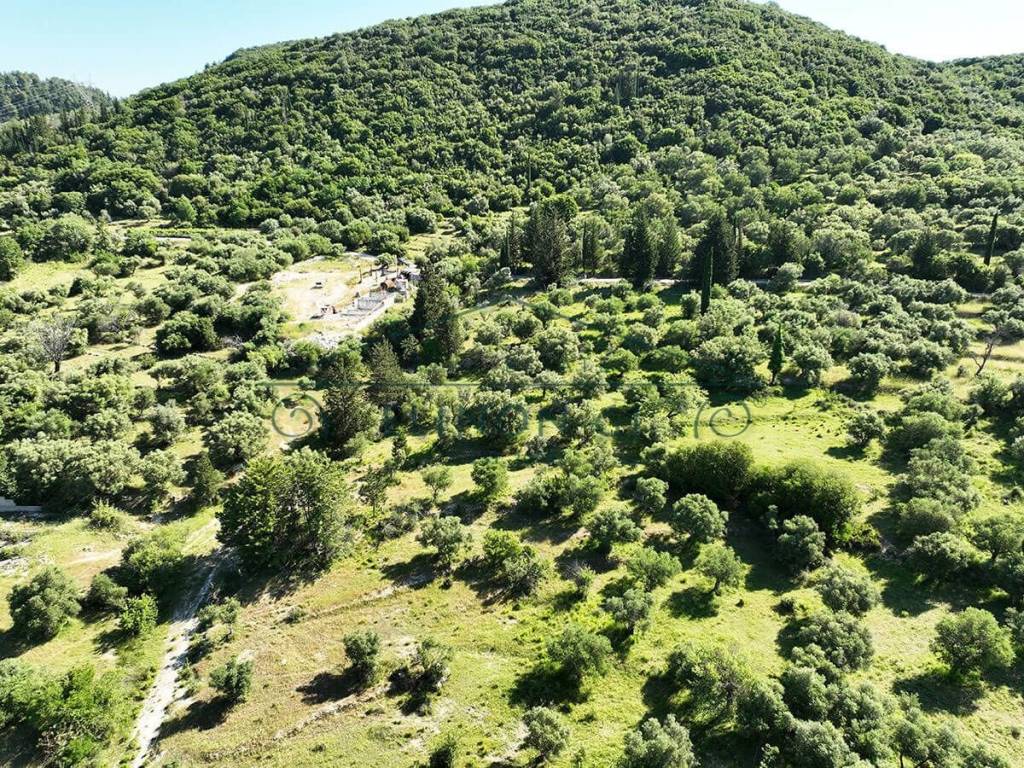 Το αγροτεμάχιο από ψηλά