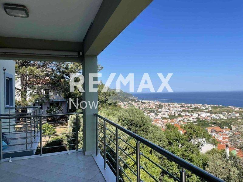 Θέα από μπαλκόνι