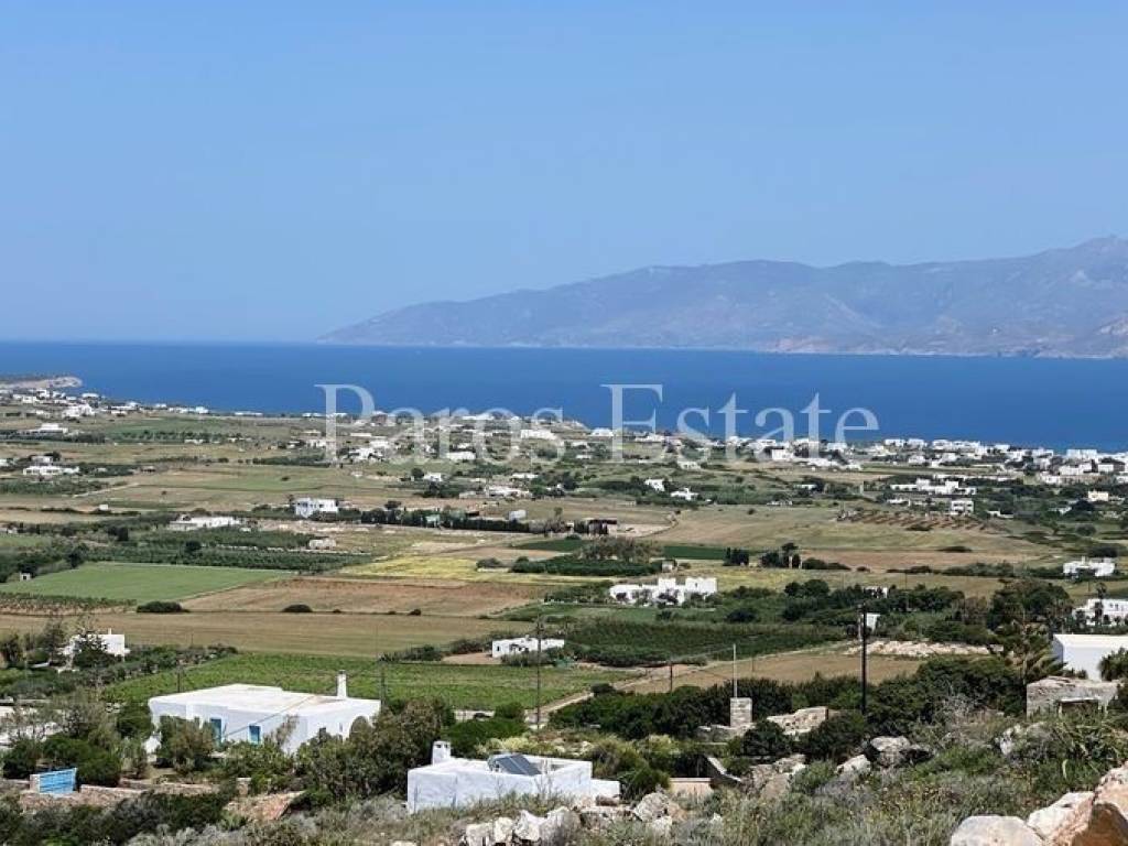 Θέα από το αγροτεμάχιο