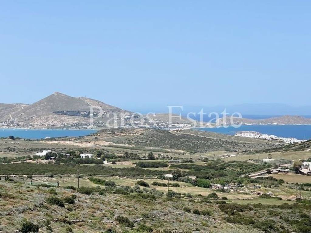 Θέα από το αγροτεμάχιο