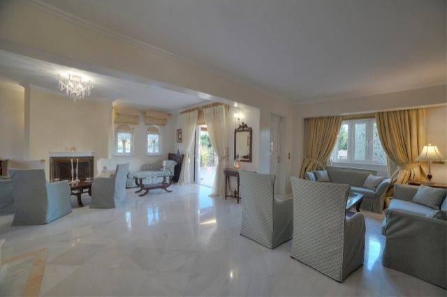 Εσωτερικοι χώροι