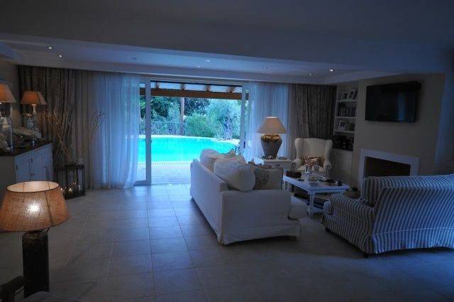 Εσωτερικοι χώροι