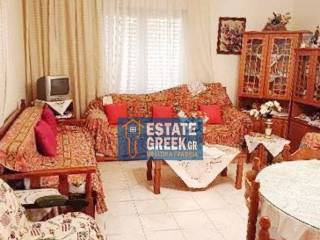 ★ Στο κέντρο του χωριού ★ Οικόπεδο 600 τ.μ. ★ Πρόκειται για 2 κατοικίες ★