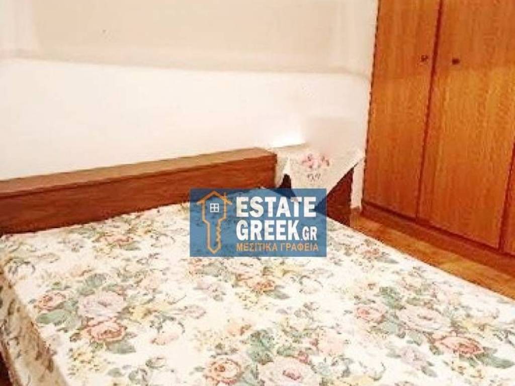 ★ Στο κέντρο του χωριού ★ Οικόπεδο 600 τ.μ. ★ Πρόκειται για 2 κατοικίες ★